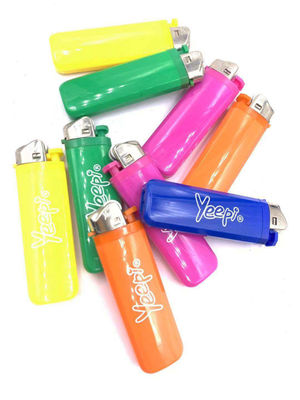 Cinco cores BBQ Custom Flame Electric Lighter para cigarros descartáveis Recheado de gás