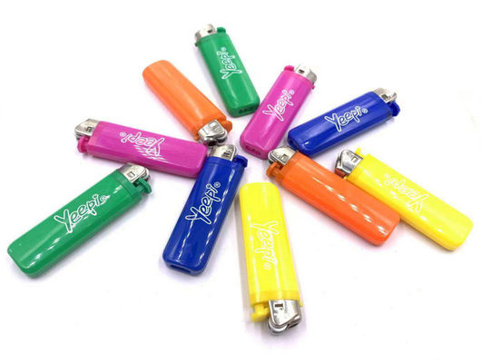 Cinco cores BBQ Custom Flame Electric Lighter para cigarros descartáveis Recheado de gás