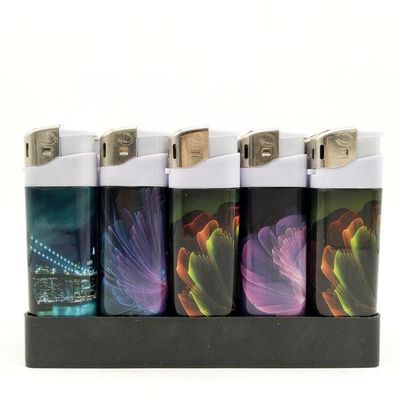 8.2*2.49*1.18 CM Disponível 588 Electronic Gas Cigarette Lighter para Porta de Telefone Móvel