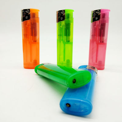 7.77 * 2.29 * 1.25 CM Multicolor recarregável resistente ao vento Lighter plástico Dy's Best Seller