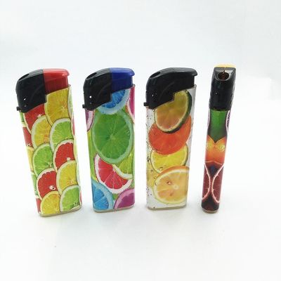 Pedido personalizado Cigarro de plástico Lighter de gás Dongyi Design 2023 com personalização