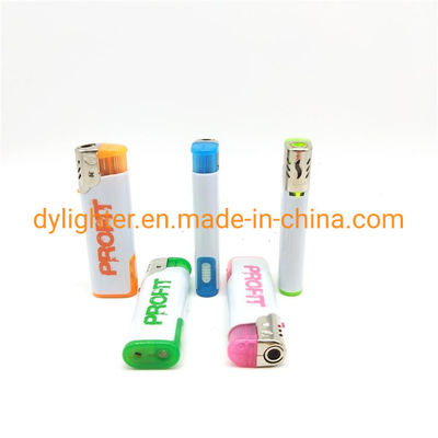 Anúncio recarregável Dongyi LED Lighter F002 Windproof Lighter com logotipo personalizado