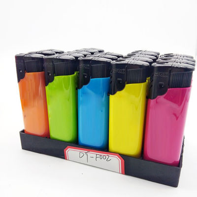 Cigarro Elétrico Windproof Lighter Pedidos OEM com Material Plástico 7.95*2.46*1.37 CM