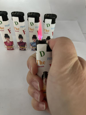 Donyi DY-F028 Ligador de etiqueta de butano de plástico para fumar com e Modelo mais barato NO. DY-F028